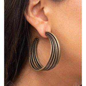In sync brass large hoop earrings NWT